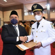 Bupati Sam’ani Lantik 66 Pejabat, Fokus pada Pelayanan dan Ekonomi Masyarakat