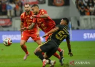 Eks Watford FC Tom Aldred Tertarik Main di Indonesia, Rebutan Persija Jakarta dan Persib Bandung