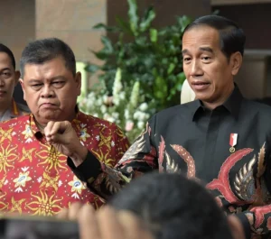 Guntur Romli Kritik Pedas Aksi Blusukan Jokowi, Sebut Amankan Gibran Demi Dinasti Politik 2029