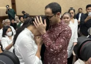 Keluarga Nadiem Gelar Doa Bersama Menjelang Pembacaan Vonis, Harap Ada Keadilan