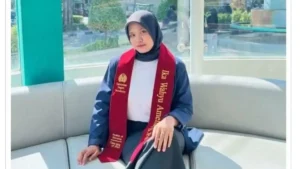 Perjuangan Buruh dan Pendidikan: Leni Ismawati Raih Kuliah Gratis di UGM Sementara Buruh Tolak Pajak JHT