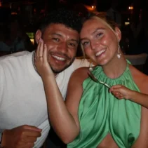 Perrie Edwards dan Alex Oxlade-Chamberlain Resmi Menikah di Portugal: Momen Romantis di Depan Keluarga Terdekat