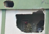 Pesawat Kecil Hantam Gedung Tertinggi Beijing, Pilot Tewas dan 13 Terluka