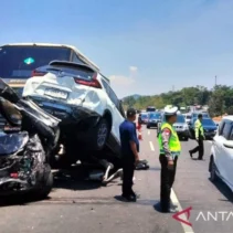 Tragedi dan Kejadian Menarik Hari Ini: Dari Kecelakaan Maut hingga Perbaikan Jalan Tol