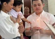 5 Momen Andrew Anak Erika Carlina Dibaptis Secara Katolik: Perjalanan Iman Baru
