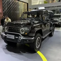 Debut Spektakuler BAW di GIIAS 2026: SUV Klasik 212 T01 Curi Perhatian Pengunjung