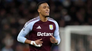 Ezri Konsa, Pemain yang Diburu Manchester United untuk Menggantikan Lisandro Martinez