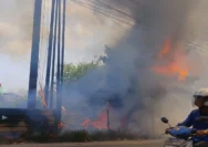 Kebakaran TPA Jatiwaringin Picu Polusi Udara Berbahaya, Warga Diminta Waspada
