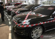 KPK Lelang Kendaraan Mewah Koruptor Tapi Tanpa Surat, Aman Dibeli? [titlebase]