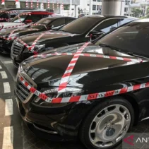 KPK Lelang Kendaraan Mewah Koruptor Tapi Tanpa Surat, Aman Dibeli? [titlebase]