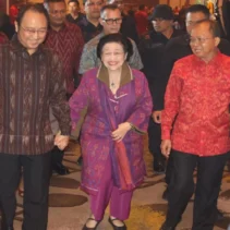 Megawati Hadir di Penutupan Bulan Bung Karno, Koster Sentil Politik Marhaen