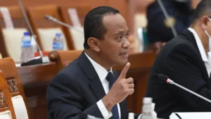 Menteri Bahlil Ancam Tinjau RKAB Perusahaan yang Tak Gunakan B50, Kelakar Bahlil, ancam tinjau RKAB perusahaan yang tak menggunakan B50 [titlebase] Menjadi Sorotan