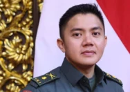 Seskab Teddy Bekali 1.600 Taruna Akmil dengan Pesan Kepemimpinan Berintegritas