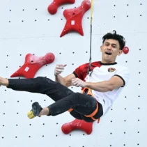 Veddriq Leonardo Juara World Climbing Chamonix 2026, Indonesia Kuasai Nomor Speed!