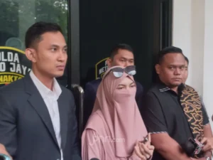 Wardatina Mawa Ikhlas Hadapi Perceraian, Fokus pada Masa Depan dan Anak