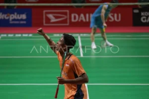 Alwi Farhan Gagal Melaju ke Semifinal, Sementara Treesa dan Gayatri Raih Medali di BWF World Championships 2026