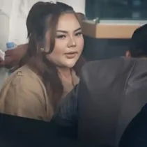 Drama Hukum Selebgram Lisa Mariana: Tersangka Penipuan dan Reaksi Dewi Wulan