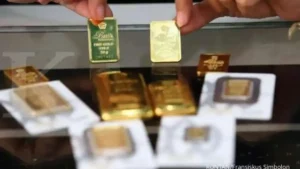 Harga Emas Melambung Pekan Ini, Nyaris Sentuh Rp2,7 Juta!