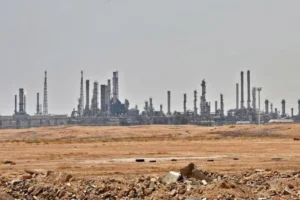 Houthi Yaman Klaim Serang Kilang Minyak Aramco Arab Saudi, Ketegangan Meningkat di Laut Merah