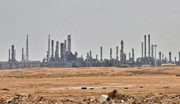 Houthi Yaman Klaim Serang Kilang Minyak Aramco Arab Saudi, Ketegangan Meningkat di Laut Merah