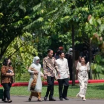 Jalan-Jalan Menarik Menuju Istana: Jokowi Kian Dekat dengan Rakyat dari Lampung, NTT, Bogor hingga Bundaran HI