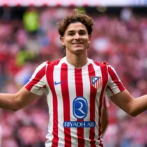 Julián Álvarez Terjebak dalam Ketidakpastian: Antara Atletico Madrid dan Barcelona