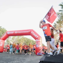 Kemeriahan HUT ke-81 RI: Wisatawan Asing Antusias Ikut Lomba di Bali