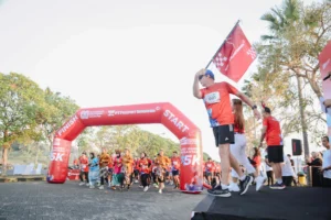Kemeriahan HUT ke-81 RI: Wisatawan Asing Antusias Ikut Lomba di Bali
