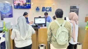 Kiwoom Sekuritas Pertahankan Rekomendasi Buy BBCA, Segini Target Harganya!