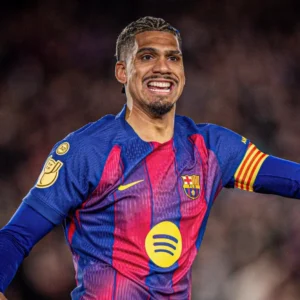 Liverpool Mengguncang Pasar Transfer dengan Pinjaman Ronald Araujo dari Barcelona