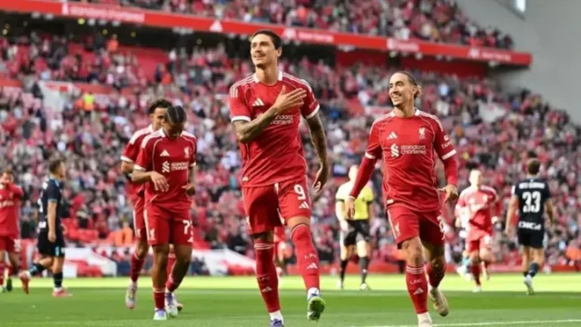 Liverpool Tuntaskan Pramusim dengan Kemenangan Menjanjikan atas Como