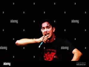 Lou Koller: Pemimpin Hardcore yang Menyebarkan Musik di Seluruh Dunia