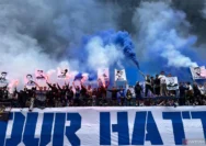 Luka Menalo Takjub Melihat Ribuan Bobotoh Padati Latihan Persib Bandung, Sebut Atmosfernya Luar Biasa