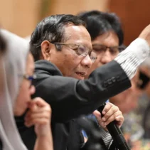 Mahfud MD Setuju Koruptor Kelas Kakap Bisa Divonis Mati: Apa yang Membuat Herry Wirawan Divonis Mati?