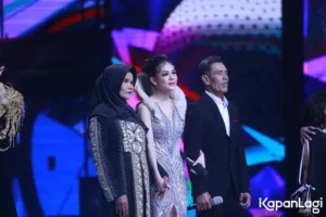 Melly Lee Kenang Sang Ayah Melalui 7 Potret Berharga yang Mengharukan