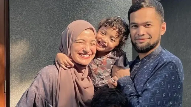 Perjuangan Shireen Sungkar Mendampingi Putrinya yang Autis: Sebuah Kisah Inspiratif