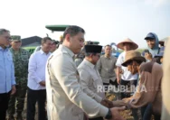 Presiden Prabowo Menjawab Kritik: TNI Turun ke Sawah dan Polisi Menanam Jagung untuk Program MBG
