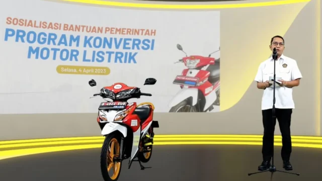 Revolusi Energi: Motor Listrik Hemat 70 Persen, Prabowo Sampaikan Larangan Motor Bensin