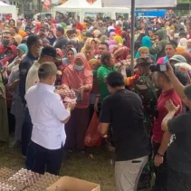 Ribuan Warga Padati Pasar Murah di Gorontalo, Gubernur Gusnar Ismail Nobar Final Piala Dunia 2026