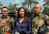 Sarwendah Hadiri Sidang Hak Asuh Anak, Ruben Onsu Absen: Drama Persidangan yang Menghebohkan!