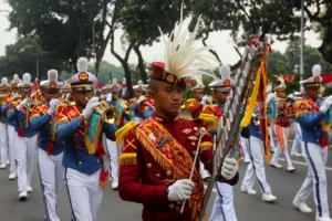 Semarak Kirab Merah Putih HUT ke-81 Kemerdekaan RI di Monas