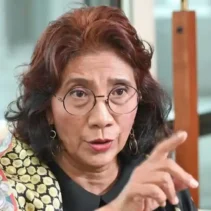 Susi Pudjiastuti: Dari Mantan Menteri hingga Aktivis Lingkungan yang Kontroversial